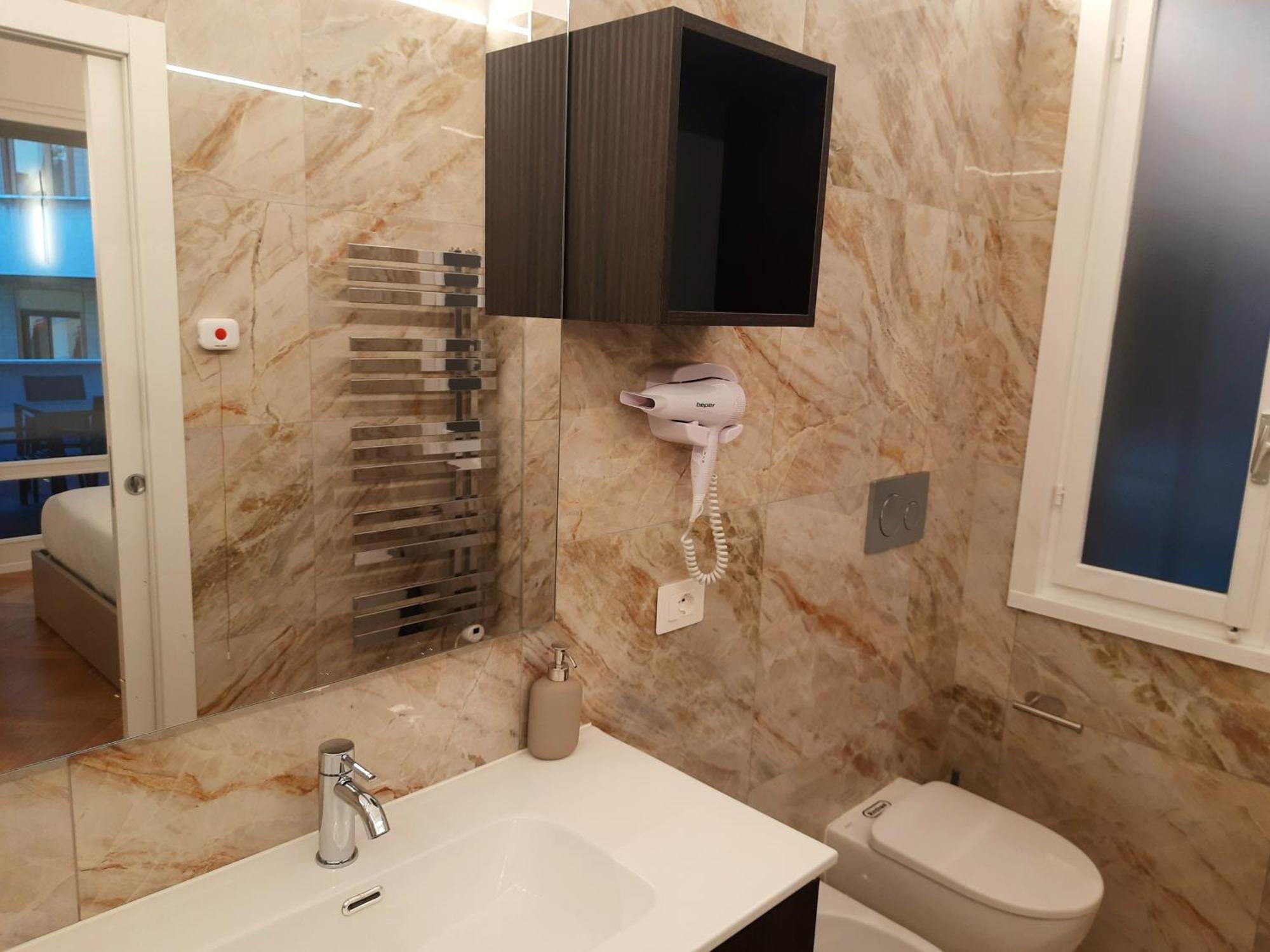 Mako Suites - Centro E Stazione Monza Værelse billede