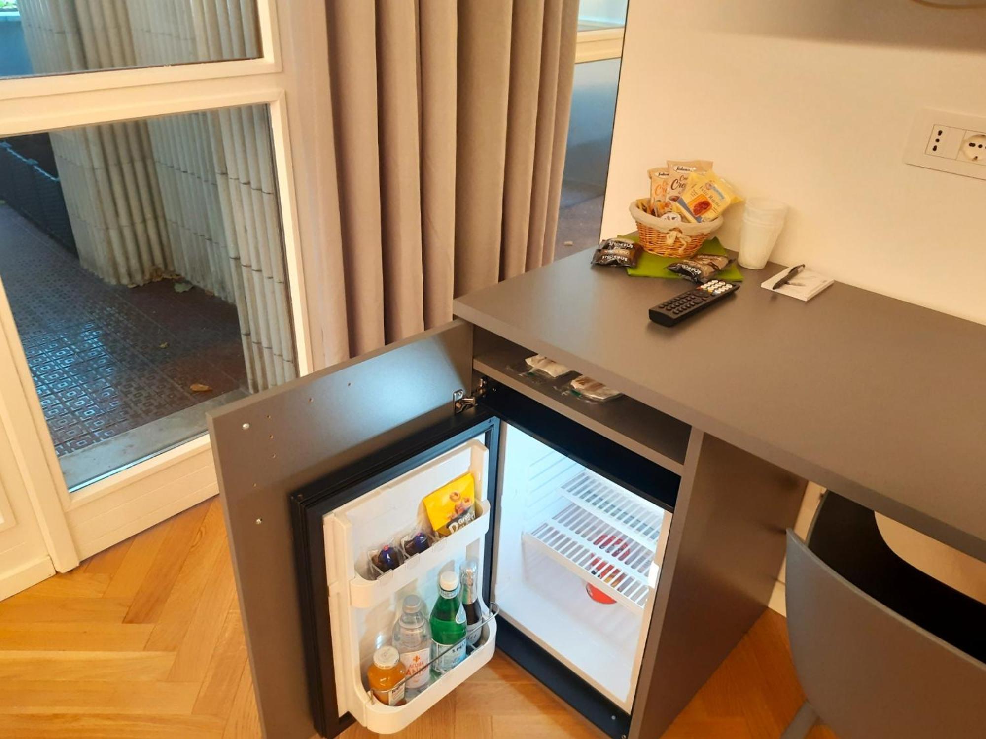 Mako Suites - Centro E Stazione Monza Eksteriør billede