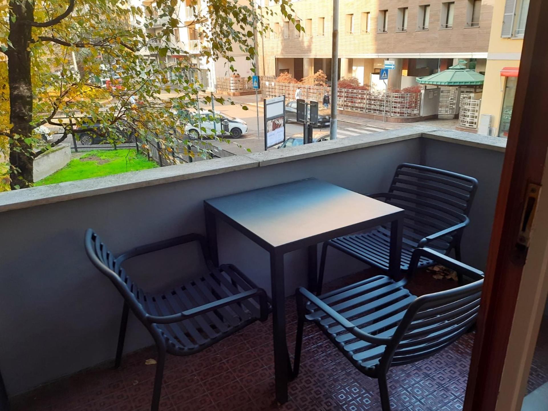 Mako Suites - Centro E Stazione Monza Eksteriør billede